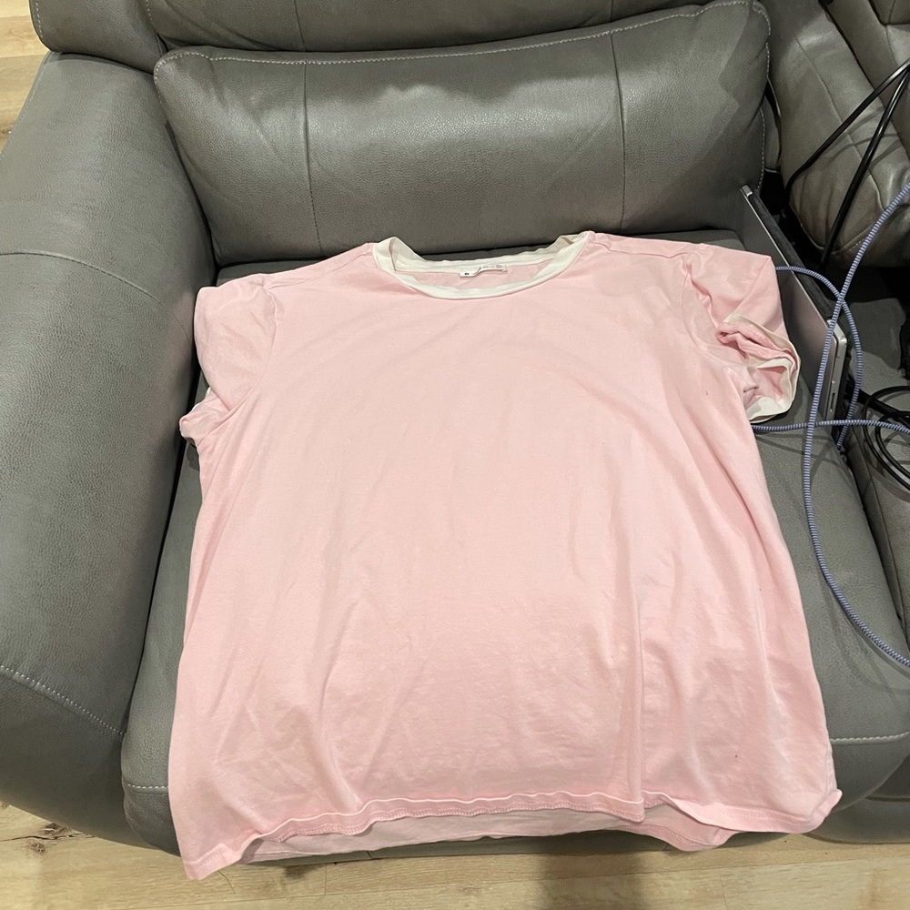 Men’s light pink shirt!